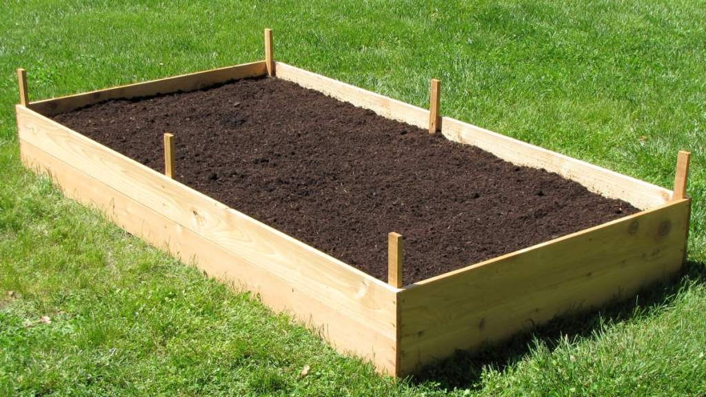 simple cedar garden boxes